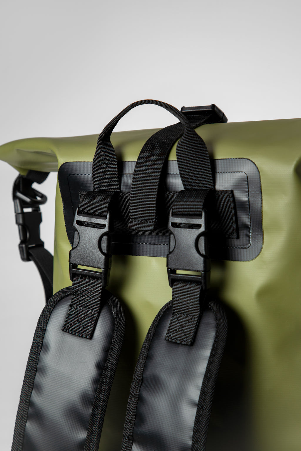 NOMAD ROLL — Olive Green Roll-Top Waterproof Backpack